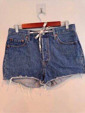 Levi’s 501 Buttonfly Drawstring Waist Cut Off Shorts